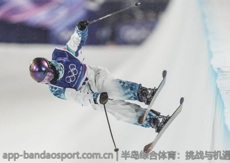 半岛综合体育：挑战与机遇并存